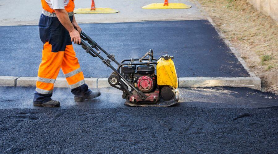 Professional gutter cleaning in Wagner, SD